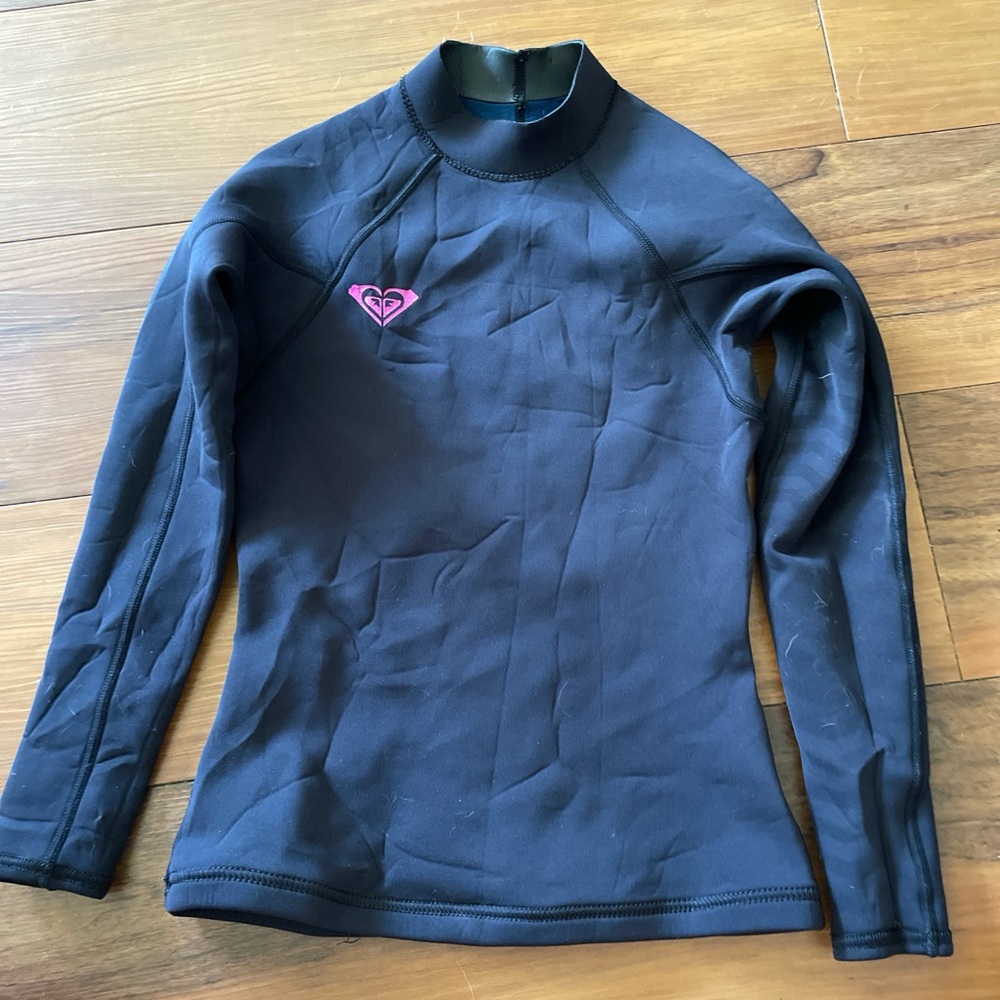 Black Roxy wetsuit top